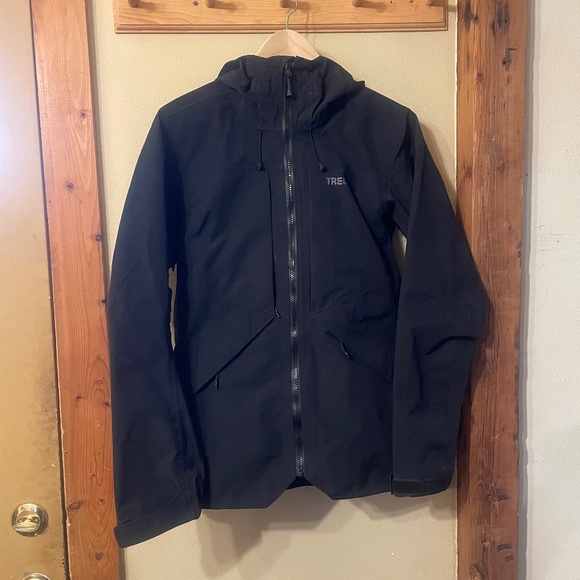 Trew Women’s Black Stella ski snowboard jacket - Picture 1 of 2